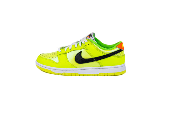 Nike Dunk Low SE Splash Volt