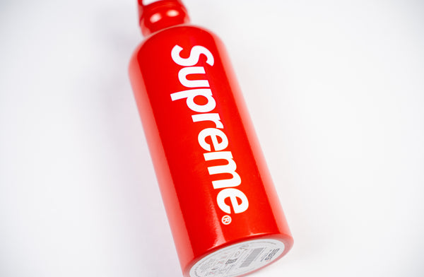 Supreme SIGG Traveller 0.6L Water Bottle (SS23)