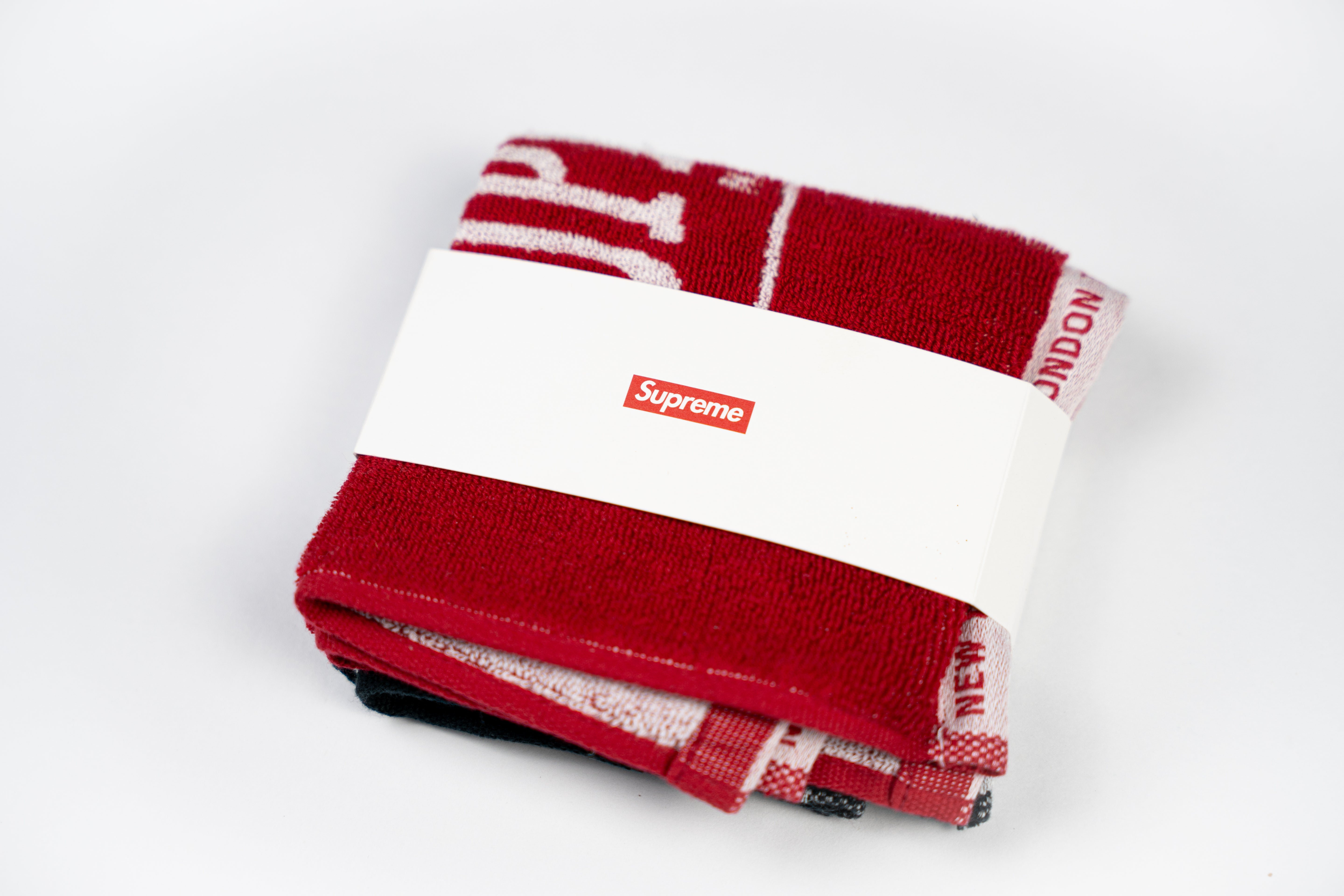 Supreme Square Mini Towels (Set of 2)