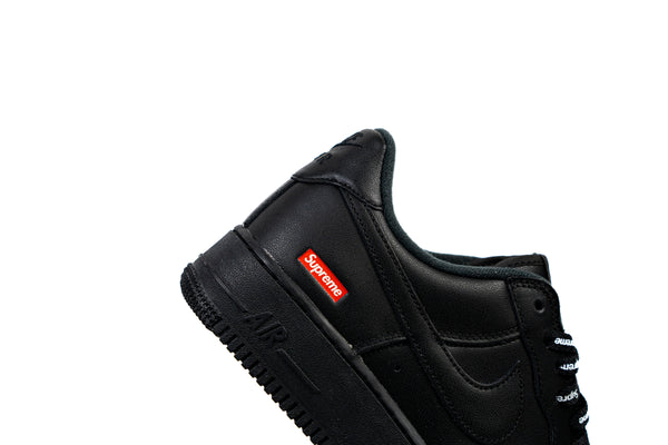 Nike Air Force 1 Low Supreme Black