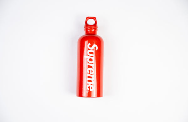 Supreme SIGG Traveller 0.6L Water Bottle (SS23)