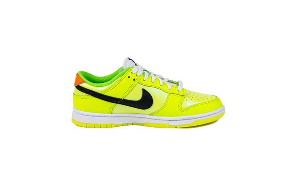 Nike Dunk Low SE Splash Volt