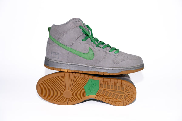 Nike SB Dunk High Silver Box