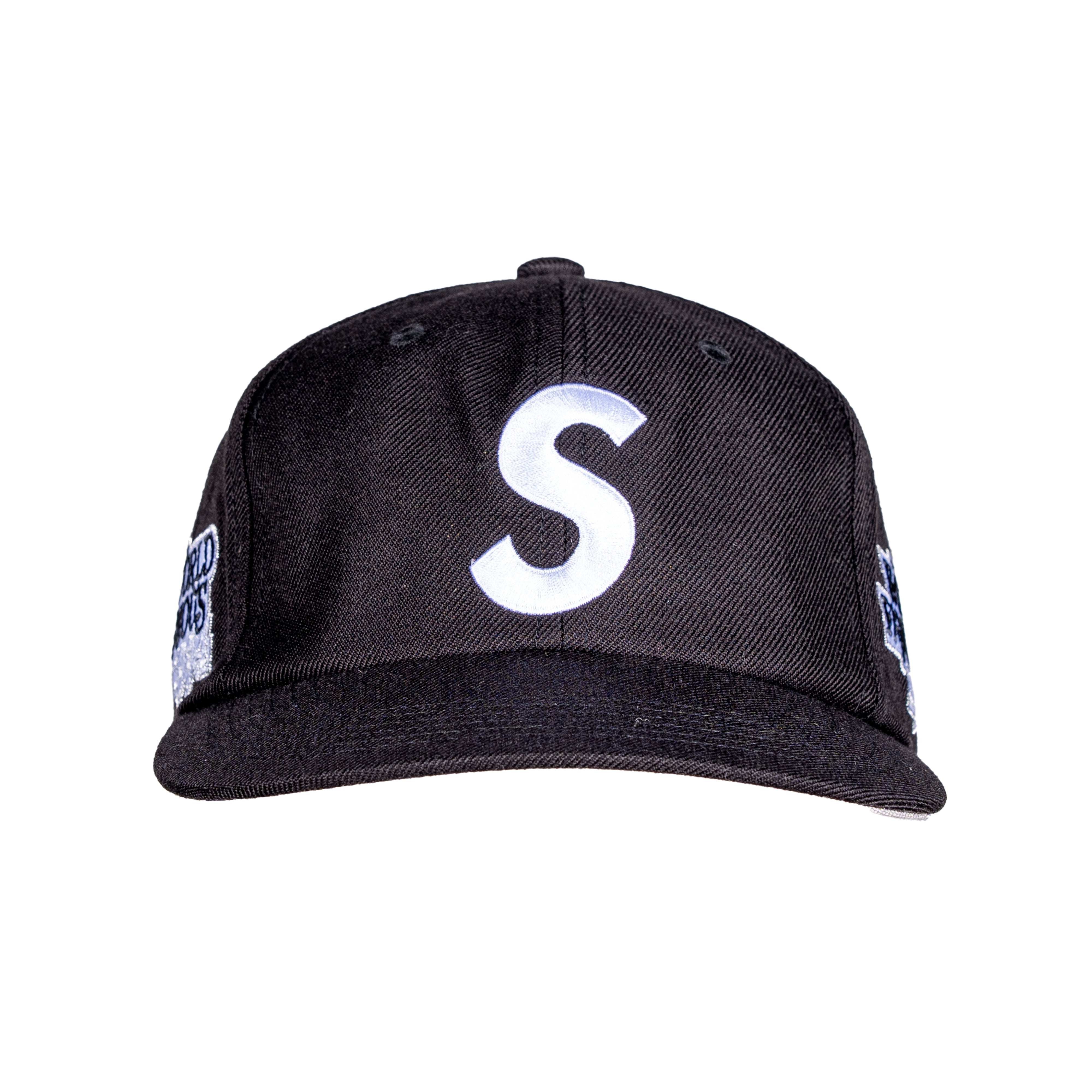 Supreme World Famous S Logo 6-Panel en color negro