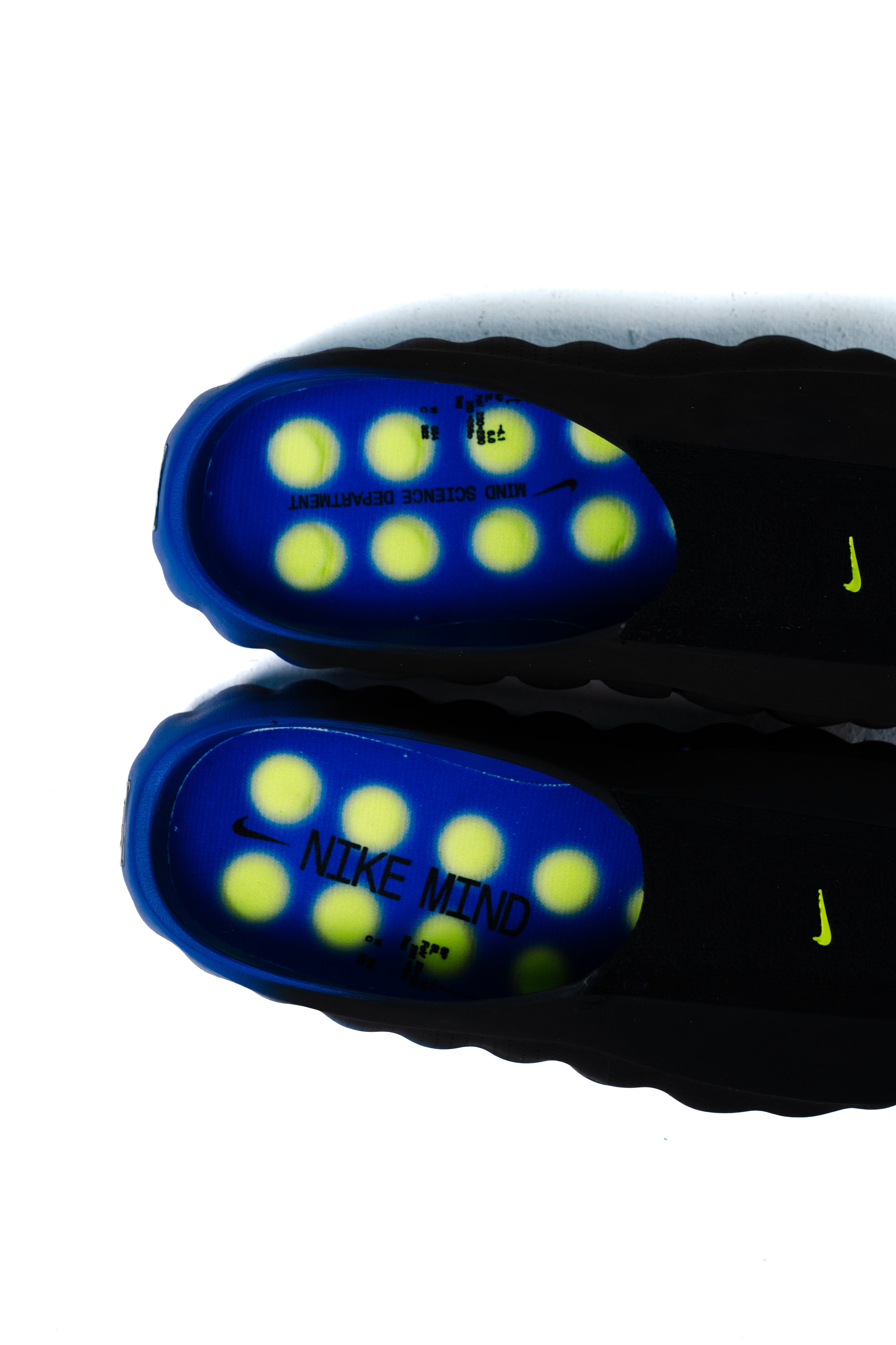 Nike Mind 001 Flyknit Slide Hyper Royal Black