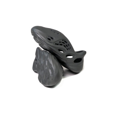 Adidas Yeezy Foam RNR Carbon