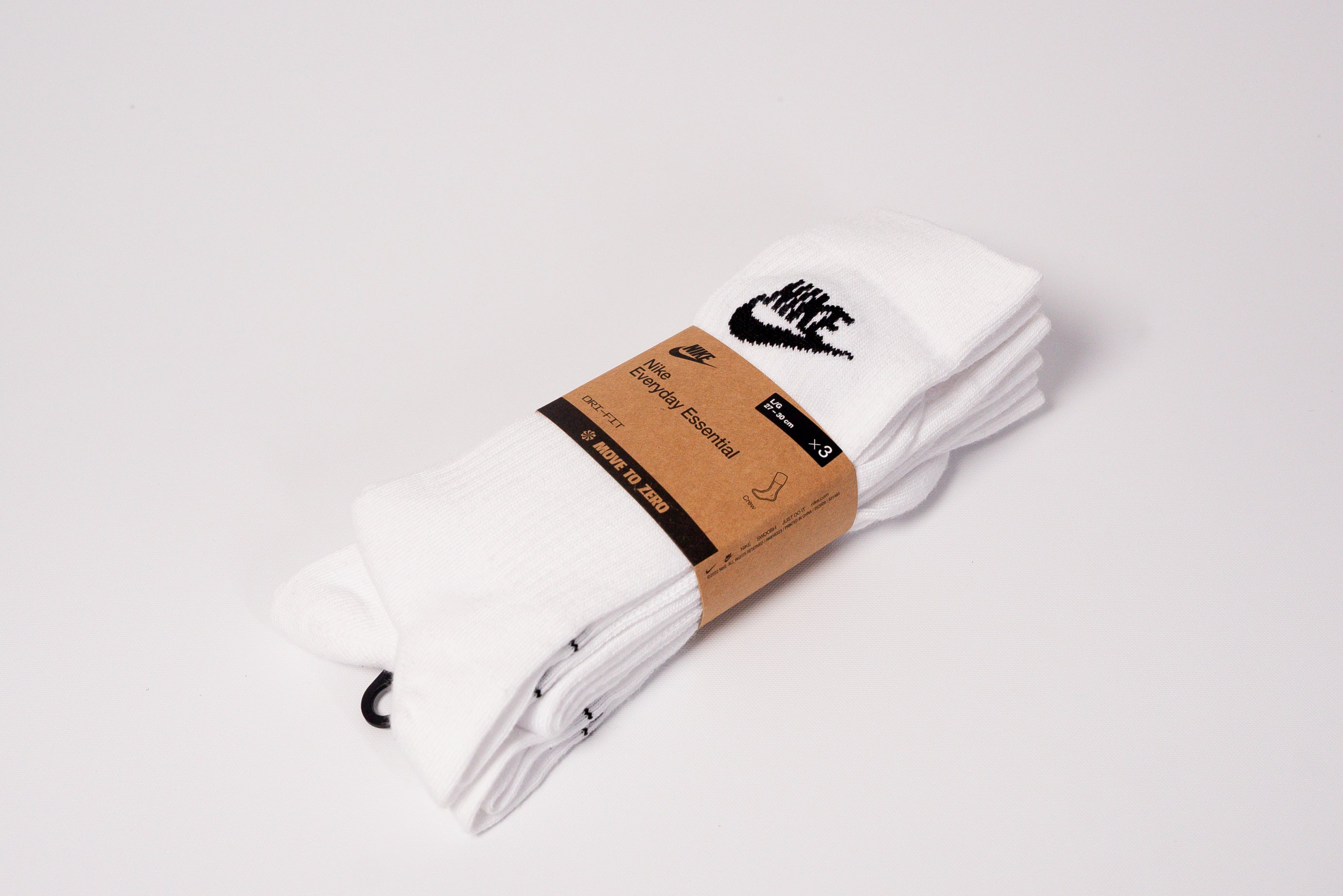 Nike Everyday Essential Logo Pack x 3 Socks
