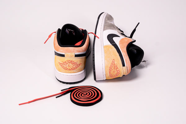 Jordan 1 Low SE Flight Club